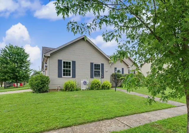 Homes for sale in Urbana, IL | 2601 Milford Dr, Urbana, IL 61802 | MLS# 12700223