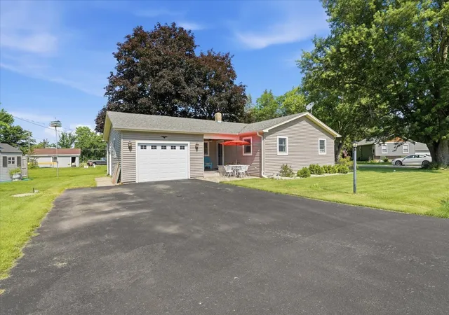 Homes for sale in Richmond, IL | 11505 S Grant St, Richmond, IL 60071 | MLS# 12700246