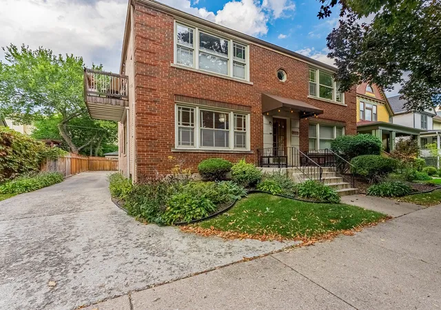 Homes for sale in Oak Park, IL | 1038 Superior St #1W, Oak Park, IL 60302 | MLS# 12700248