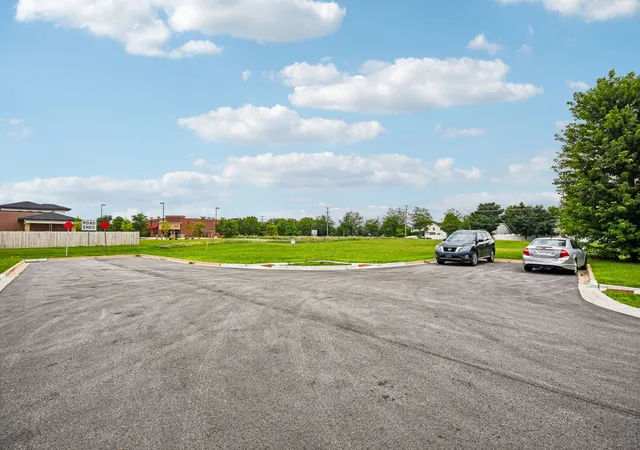 2nd image of 2301 S Drauden Rd, Plainfield, IL 60586 | MLS# 12700267