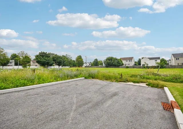 3rd image of 2301 S Drauden Rd, Plainfield, IL 60586 | MLS# 12700267