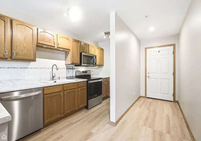 Photo 2 of Condo for sale at 100 N Bokelman St #429, Roselle, IL 60172 | MLS# 12700284 | Listing updated on 2026-09-14