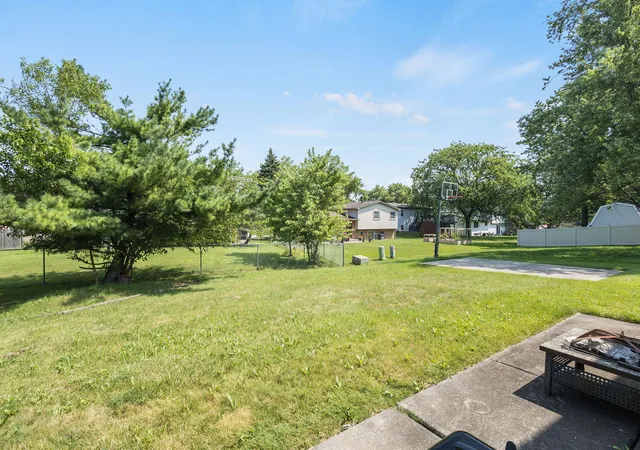 17th image of 5226 Riverside Dr, Richton Park, IL 60471 | MLS# 12700291