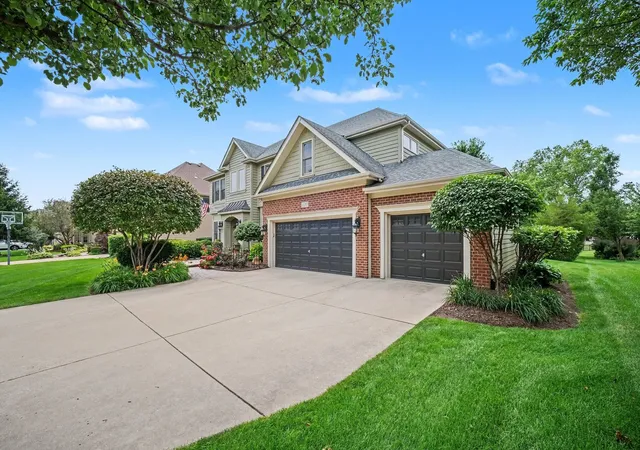 2nd image of 430 Pheasant Hill Dr, North Aurora, IL 60542 | MLS# 12700294