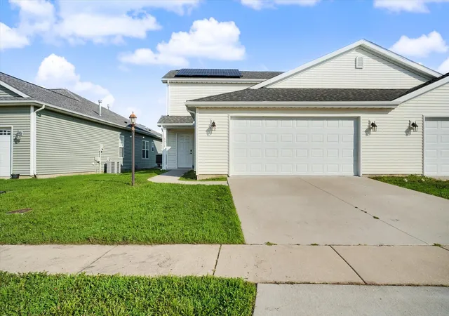 1st image of 3314 Boulder Ridge Dr, Champaign, IL 61822 | MLS# 12700302