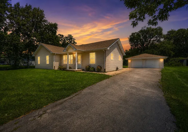 Homes for sale in Joliet, IL | 2420 Von Esch Rd, Joliet, IL 60431 | MLS# 12700307