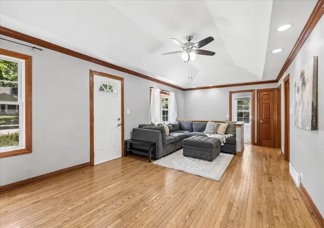 Homes for sale in Oakwood Hills, IL | 116 Valley Dr, Oakwood Hills, IL 60013 | MLS# 12700309