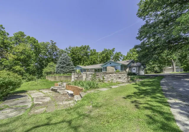 2nd image of 1999 Columbus St, Ottawa, IL 61350 | MLS# 12700315