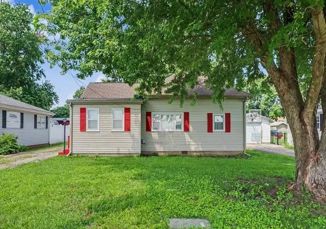 Homes for sale in Fisher, IL | 309 N First St, Fisher, IL 61843 | MLS# 12700333