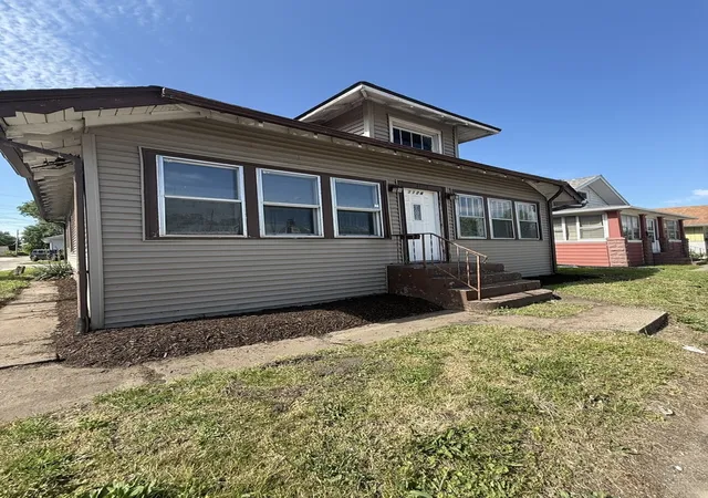 Homes for sale in Rock Island, IL | 1124 18th Ave, Rock Island, IL 61201 | MLS# 12700355