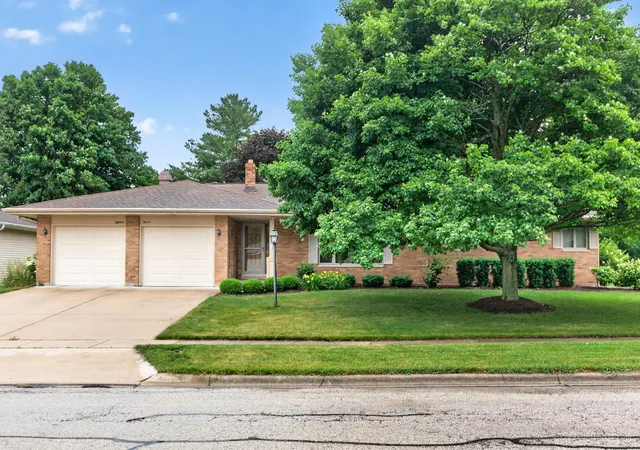 Homes for sale in Sycamore, IL | 1811 Park Ave, Sycamore, IL 60178 | MLS# 12700356