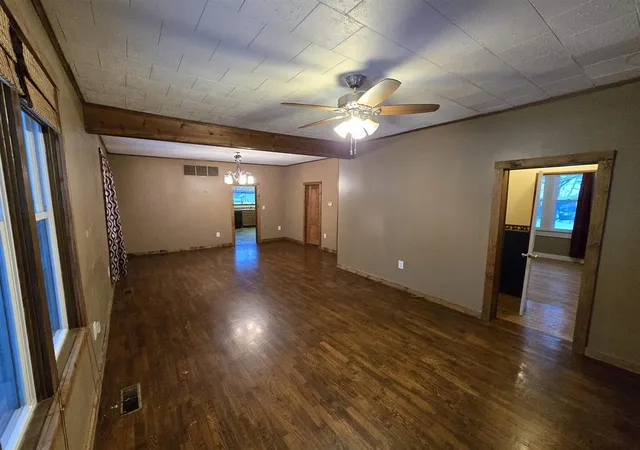 3rd image of 500 W North St, Mt Sterling, IL 62353 | MLS# 12700398