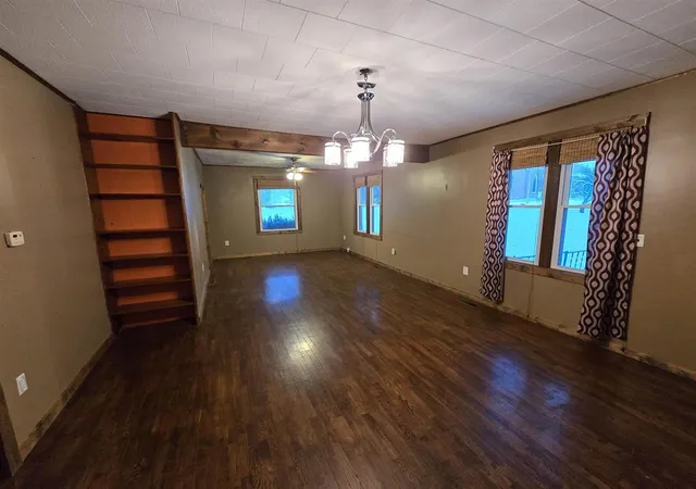 4th image of 500 W North St, Mt Sterling, IL 62353 | MLS# 12700398