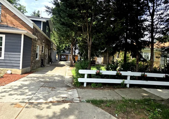 2nd image of 2828 Lombard Ave, Berwyn, IL 60402 | MLS# 12700399