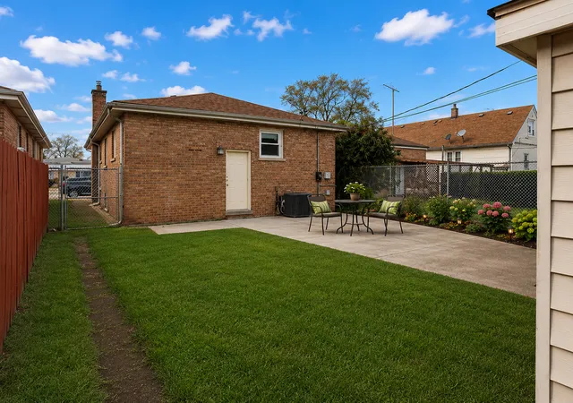 20th image of 12321 S Green St, Calumet Park, IL 60827 | MLS# 12700406