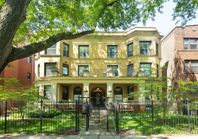 Homes for sale in Chicago, IL | 5224 N Winthrop Ave #2C, Chicago, IL 60640 | MLS# 12700411