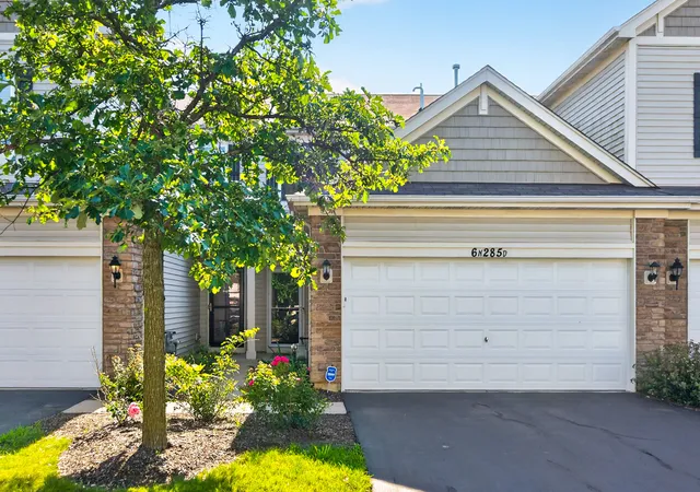 Homes for sale in St. Charles, IL | 6n285 Whitmore Cir #D, St. Charles, IL 60174 | MLS# 12700421