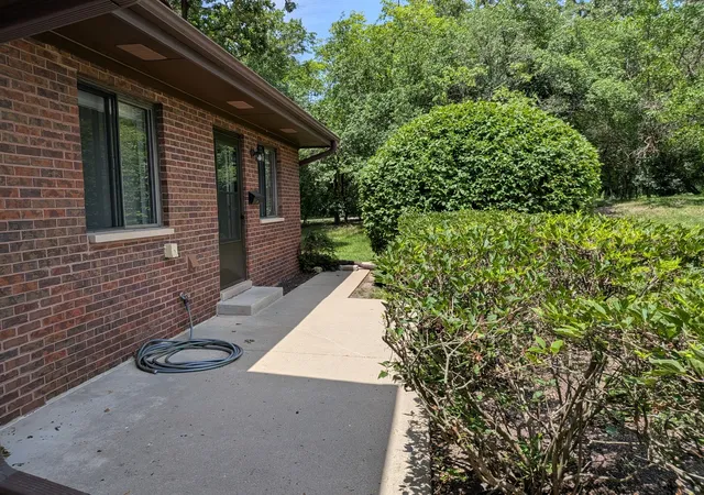 Homes for sale in Lake Zurich, IL | 1231 Geneva Ln, Lake Zurich, IL 60047 | MLS# 12700433