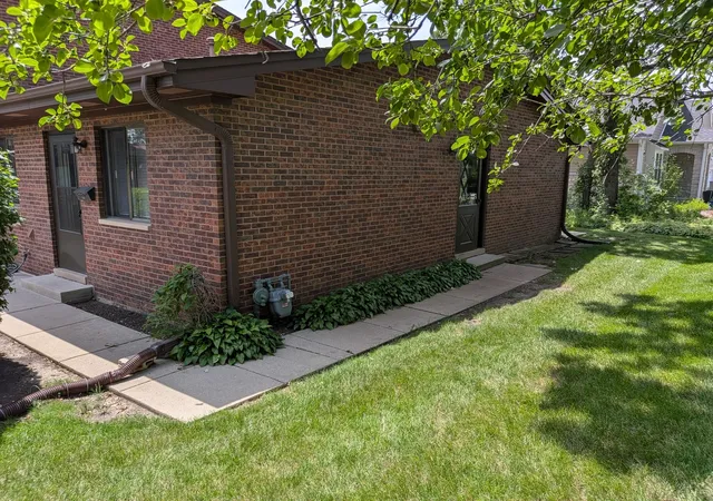 Homes for sale in Lake Zurich, IL | 1231 Geneva Ln, Lake Zurich, IL 60047 | MLS# 12700433