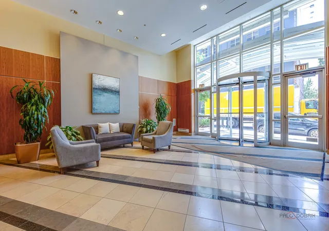 Homes for sale in Chicago, IL | 125 S Jefferson St #3204, Chicago, IL 60661 | MLS# 12700440