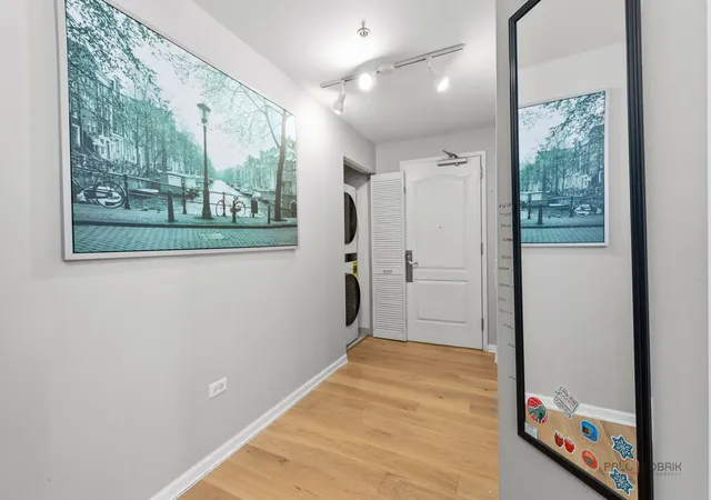 Homes for sale in Chicago, IL | 125 S Jefferson St #3204, Chicago, IL 60661 | MLS# 12700440