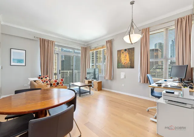 Homes for sale in Chicago, IL | 125 S Jefferson St #3204, Chicago, IL 60661 | MLS# 12700440