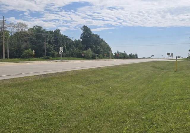 Homes for sale in Woodstock, IL | Us Hwy 14 , Woodstock, IL 60098 | MLS# 12700453