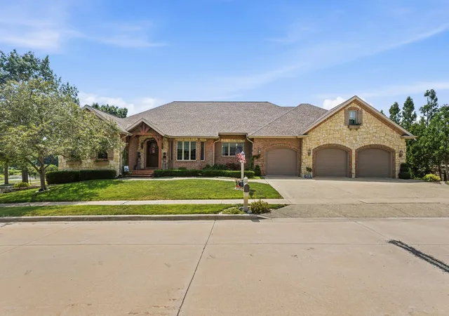 Photo 3 of Single family home for sale at 2427 Prairieridge Pl, Champaign, IL 61822 | MLS# 12700459 | Listing updated on 2026-10-05