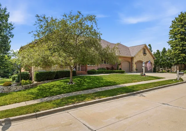Photo 4 of Single family home for sale at 2427 Prairieridge Pl, Champaign, IL 61822 | MLS# 12700459 | Listing updated on 2026-10-05
