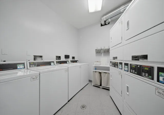 Homes for sale in Chicago, IL | 3323 N Paulina St #3F, Chicago, IL 60657 | MLS# 12700460