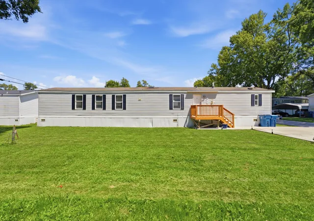 Homes for sale in Coal Valley, IL | 1710 W 4Th Ave, Coal Valley, IL 61240 | MLS# 12700469