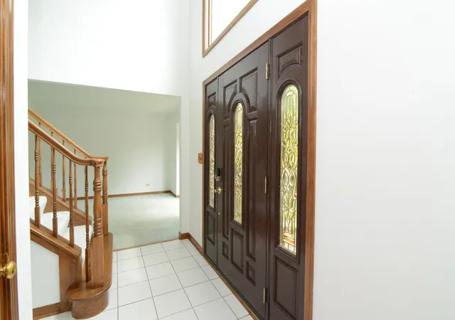 Photo 2 of Single family home for sale at 650 Lavina Ct, Bolingbrook, IL 60440 | MLS# 12700473 | Listing updated on 2026-10-05