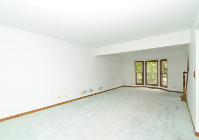 Photo 3 of Single family home for sale at 650 Lavina Ct, Bolingbrook, IL 60440 | MLS# 12700473 | Listing updated on 2026-10-05