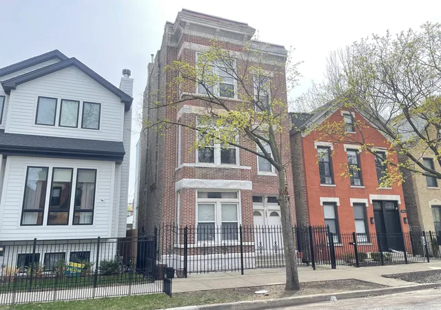 1st image of 1841 W Superior St, Chicago, IL 60622 | MLS# 12700491