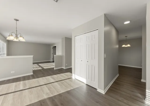 Photo 4 of Single family home for sale at 568 Rebecca Ln, Bolingbrook, IL 60440 | MLS# 12700510 | Listing updated on 2026-10-07