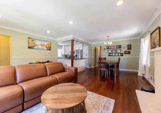 4th image of 10218 S Wood St, Chicago, IL 60643 | MLS# 12700512