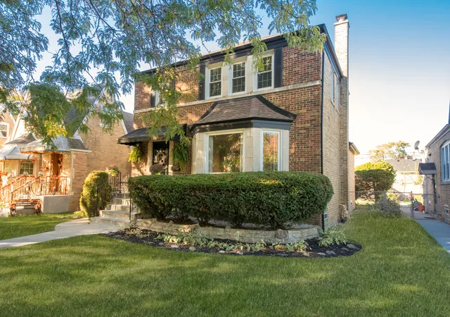 Homes for sale in Chicago, IL | 3312 N New England Ave, Chicago, IL 60634 | MLS# 12700516