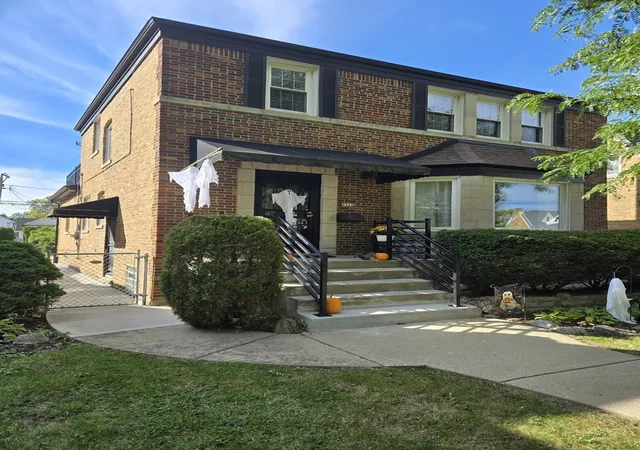 Photo 1 of Single family home for sale at 3312 N New England Ave, Chicago, IL 60634 | MLS# 12700516 | Listing updated on 2026-10-08