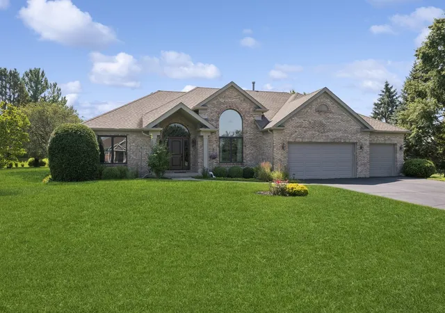 1st image of 6N731 Willowbrook Dr, Saint Charles, IL 60175 | MLS# 12700520