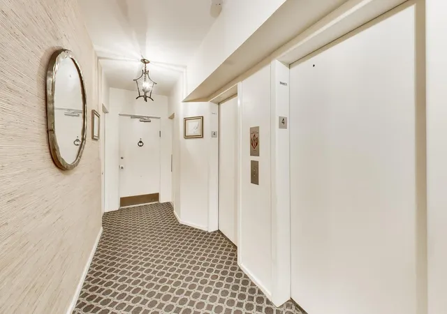Homes for sale in Chicago, IL | 3180 N Lake Shore Dr #4G, Chicago, IL 60657 | MLS# 12700537