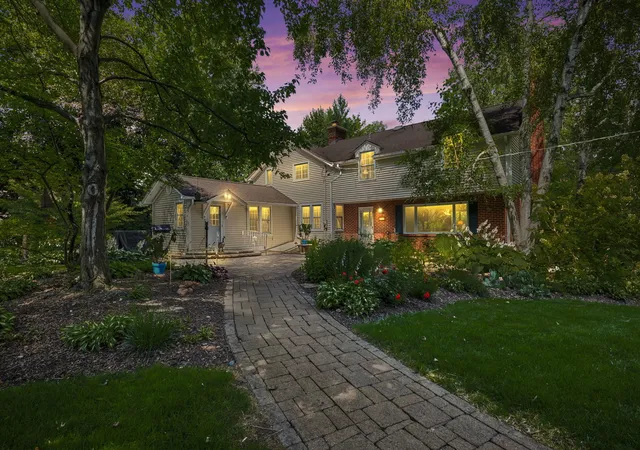 1st image of 354 Ela Rd, Inverness, IL 60067 | MLS# 12700597