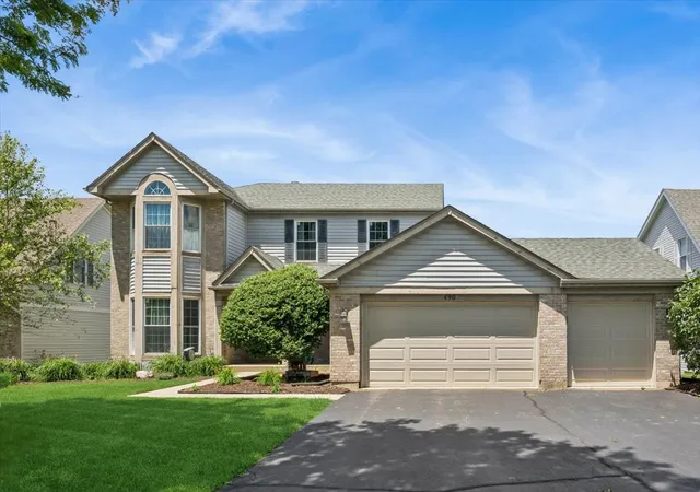 Homes for sale in Algonquin, IL | 490 Flora Dr, Algonquin, IL 60102 | MLS# 12700615