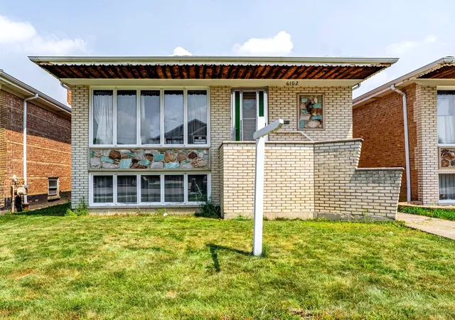 Photo 1 of Single family home for sale at 6102 W 64th Street, Chicago, IL 60638 | MLS# 12700618 | Listing updated on 2026-09-07