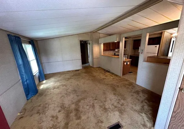 5th image of 880 Carmella Ln, Elgin, IL 60120 | MLS# 12700632