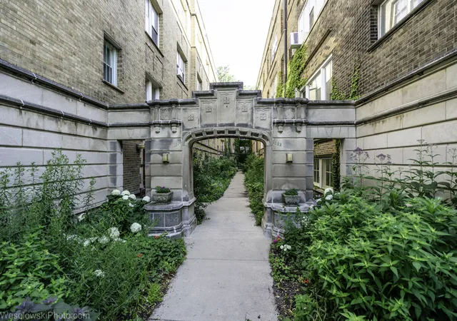 Photo 1 of Townhouse for sale at 1522 E 59th Street #3E, Chicago, IL 60637 | MLS# 12700676 | Listing updated on 2026-09-25