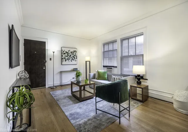 Photo 3 of Townhouse for sale at 1522 E 59th Street #3E, Chicago, IL 60637 | MLS# 12700676 | Listing updated on 2026-09-25