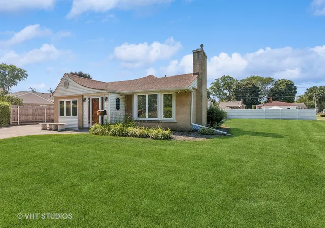 3rd image of 5261 Mulford St, Skokie, IL 60077 | MLS# 12700681