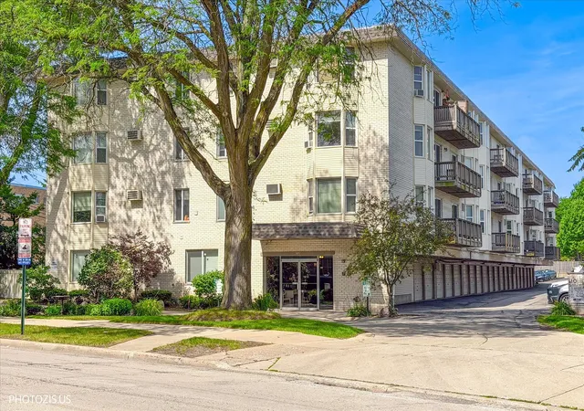 2nd image of 8232 Niles Center Rd #311, Skokie, IL 60077 | MLS# 12700689