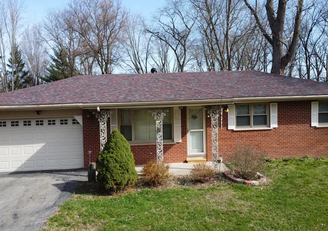 Homes for sale in Kankakee, IL | 2775 E Riverview Dr, Kankakee, IL 60901 | MLS# 12700707