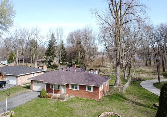 Homes for sale in Kankakee, IL | 2775 E Riverview Dr, Kankakee, IL 60901 | MLS# 12700707